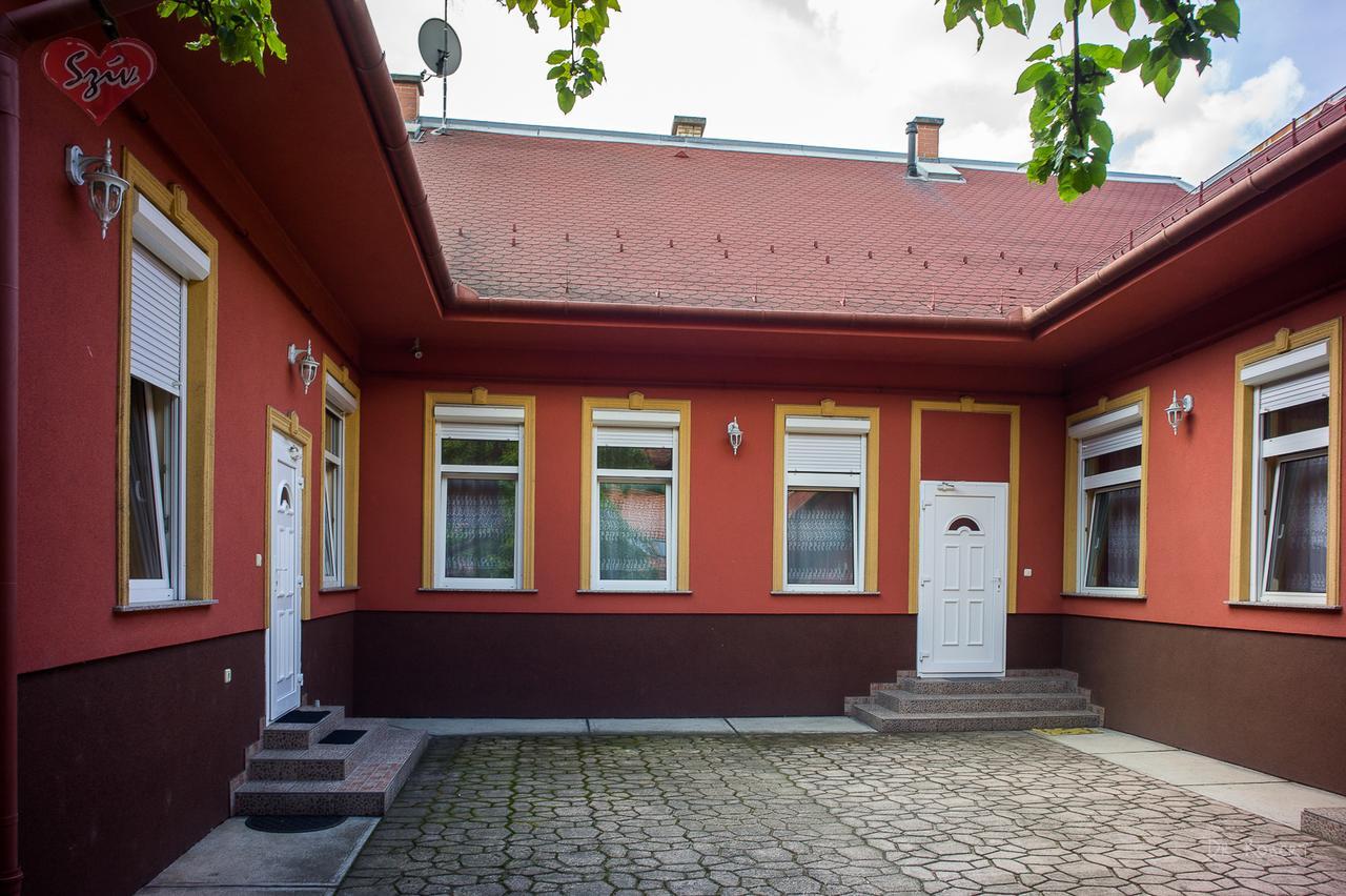 Civis Szallashely Debrecen Dış mekan fotoğraf